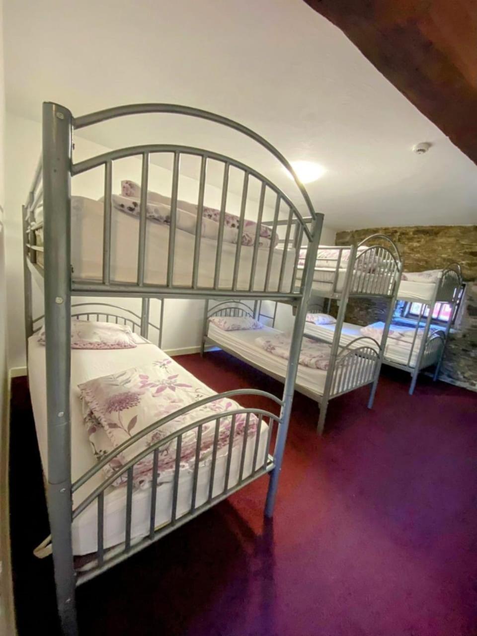 Old Mill Holiday Hostel Westport Buitenkant foto